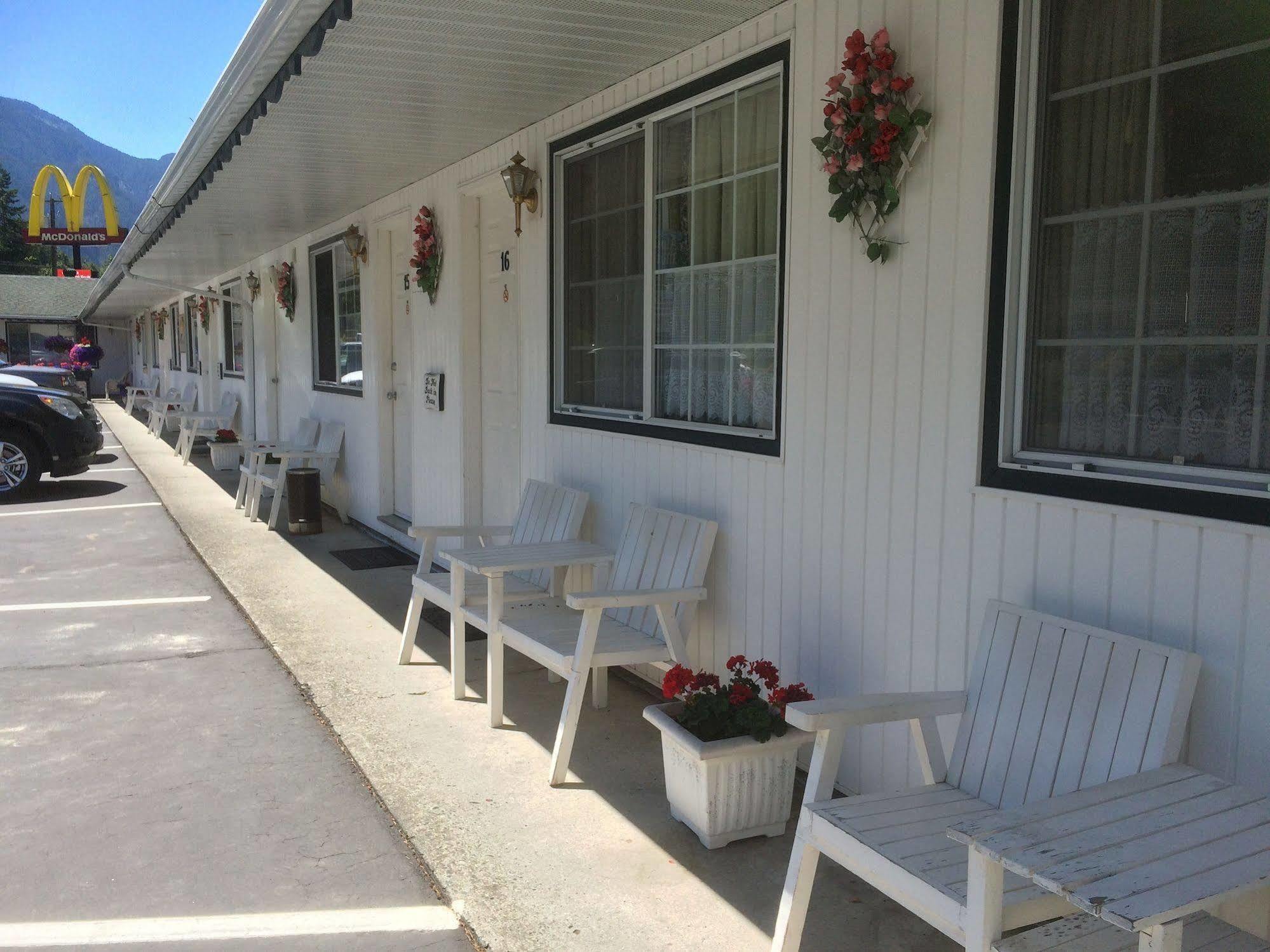 Alpine Motel Хоуп Экстерьер фото